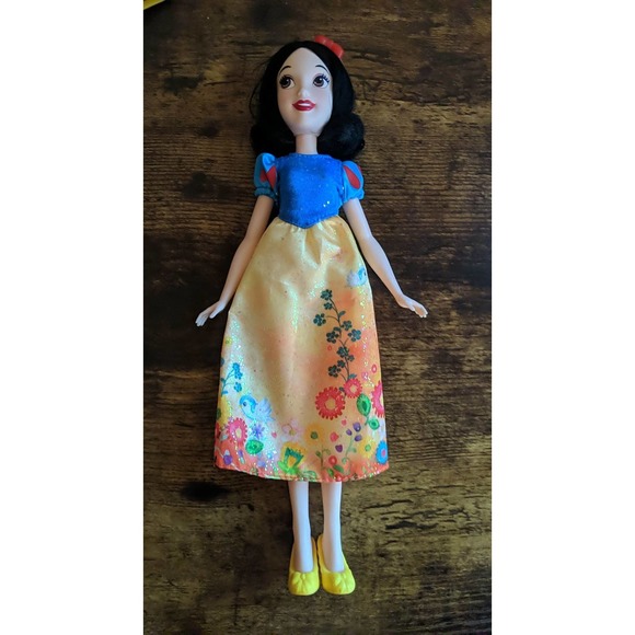 Hasbro | Toys | Disney Princess Royal Shimmer Snow White Doll | Poshmark